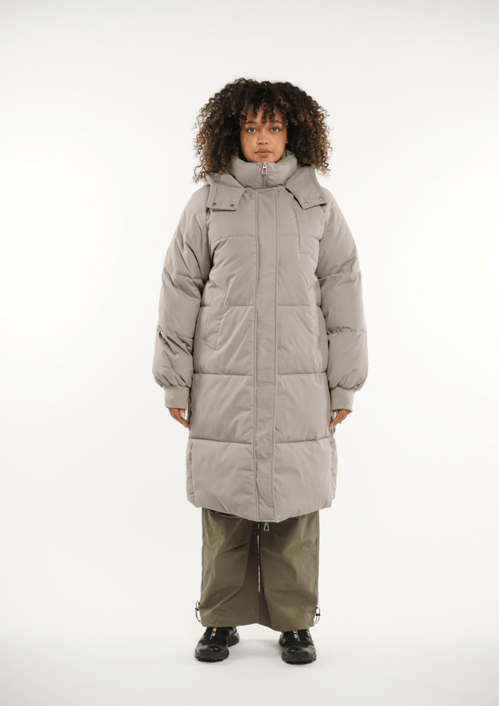 LUNA | MANTEAU LONG PUFFER AVEC CAPUCHE