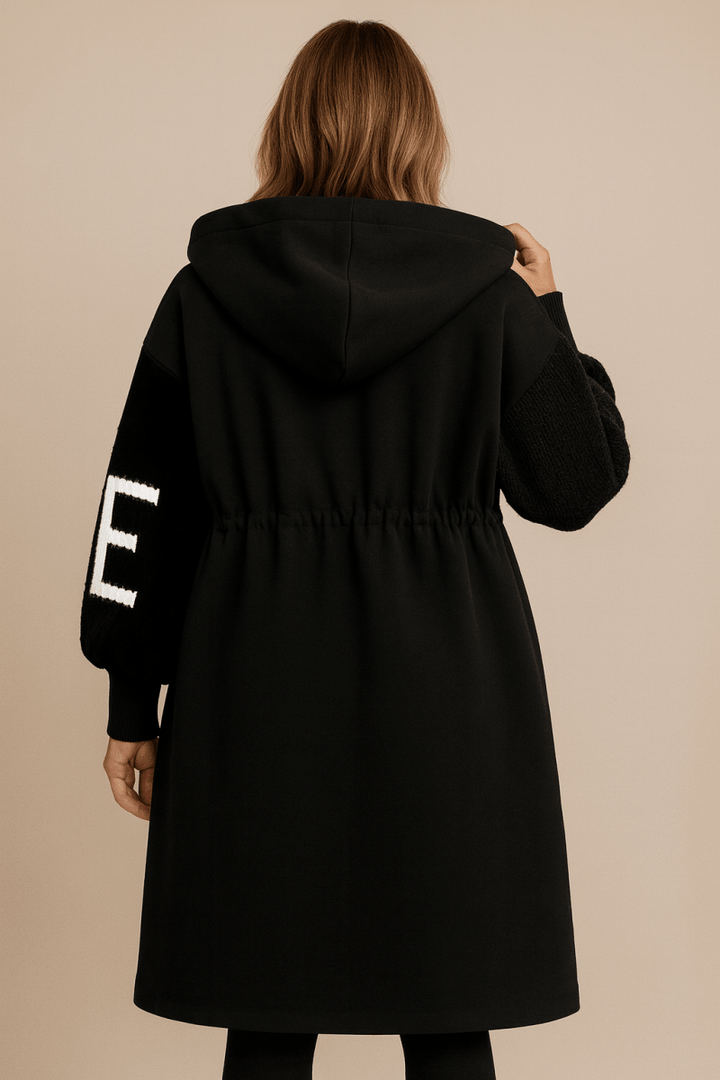 SELENE | MANTEAU LONG TRICOTÉ AVEC CAPUCHE